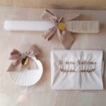 conjunto personalizado de batismo, toalha, vela e concha